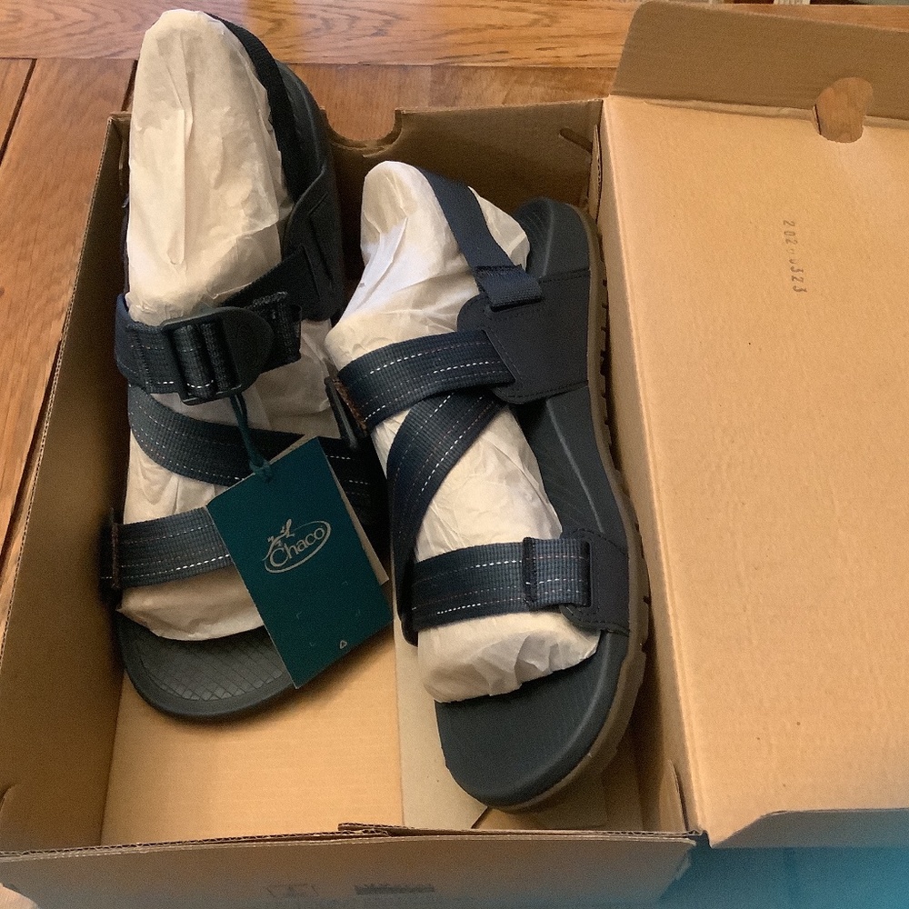 Men’s Chaco Lowdown Sandal, NWT